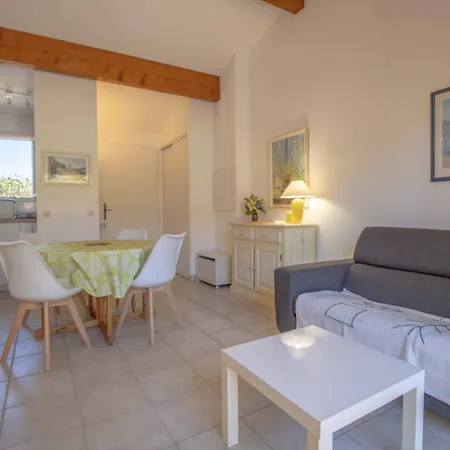 Small House With Garden - With Pool Holiday home